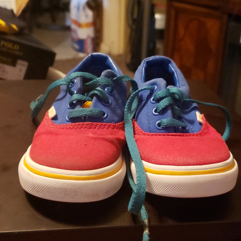 Kids shoes
